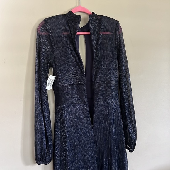 BETSY & ADAM Metallic-Threaded Front-Cutout Gown In Navy. - Picture 10 of 17